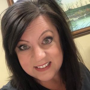 Meet your Posher, Catherine